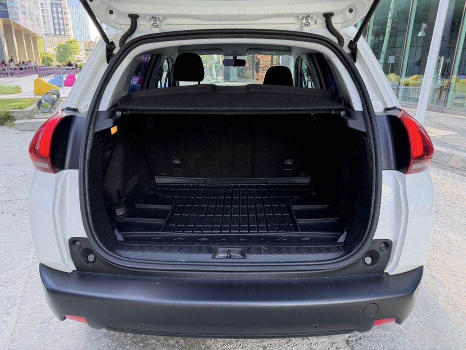 Peugeot 2008 - 1.2 Puretech automat