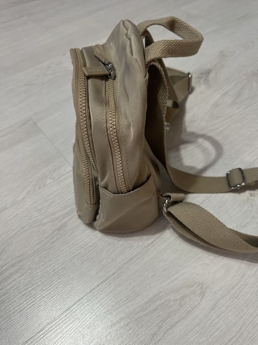 Раница , дамска, водоестойчива