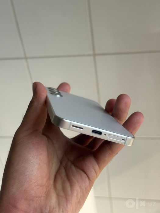 Samsung s 24 256/8