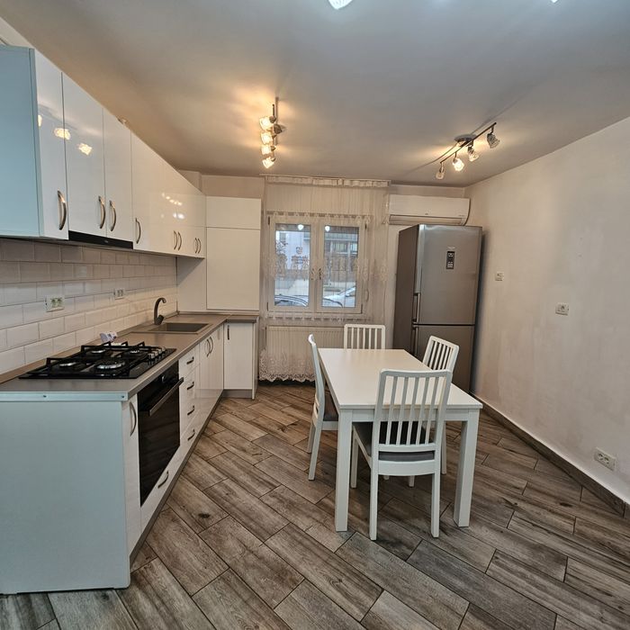 Proprietar vând apartament cu 2 camere