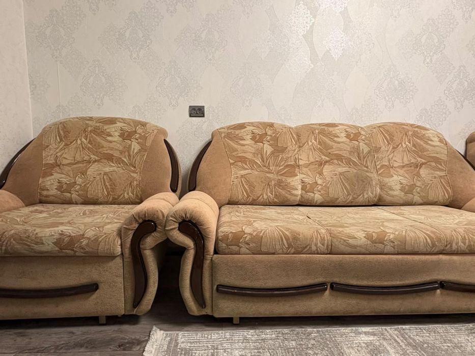 Диван комплект продам