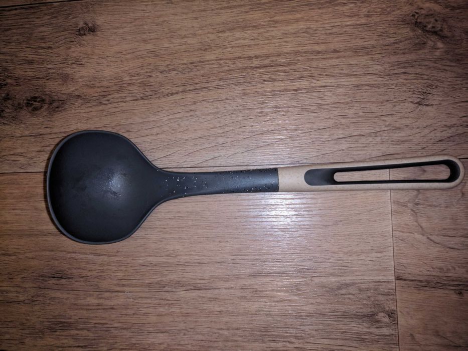 Поварешка,  черпак, станция метро Москва