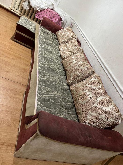 Диван большой продается