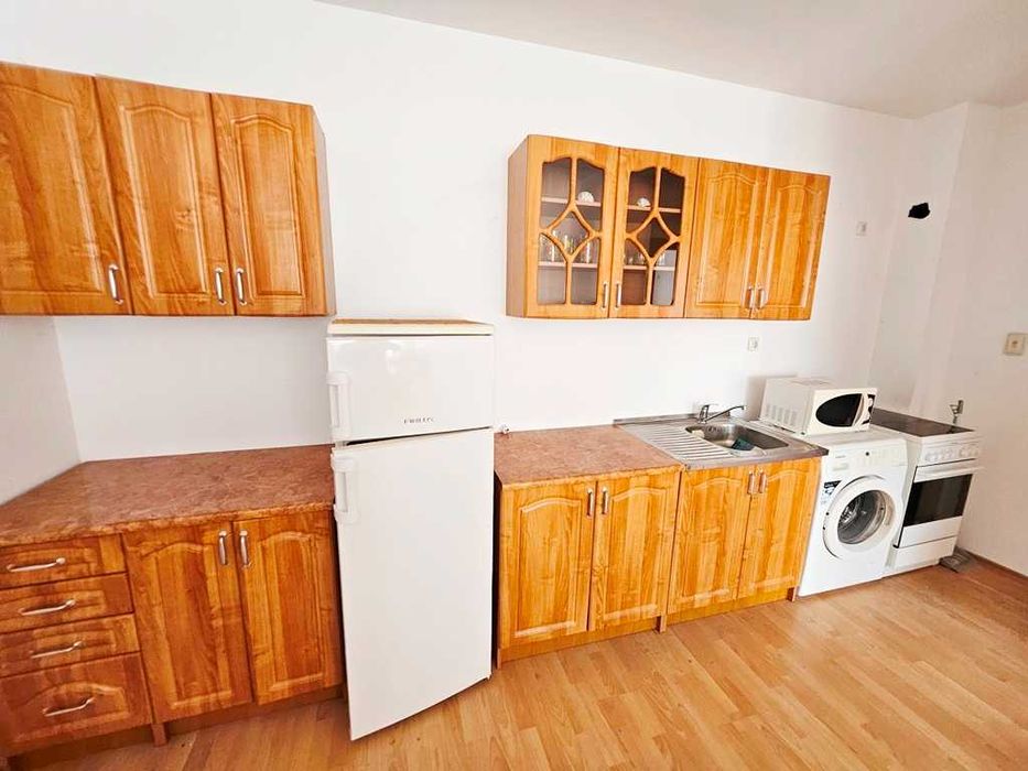 Продава се Двустаен апартамент в к.к. Слънчев бряг - 62 кв.м за 847 €/кв.м - Снимка #4