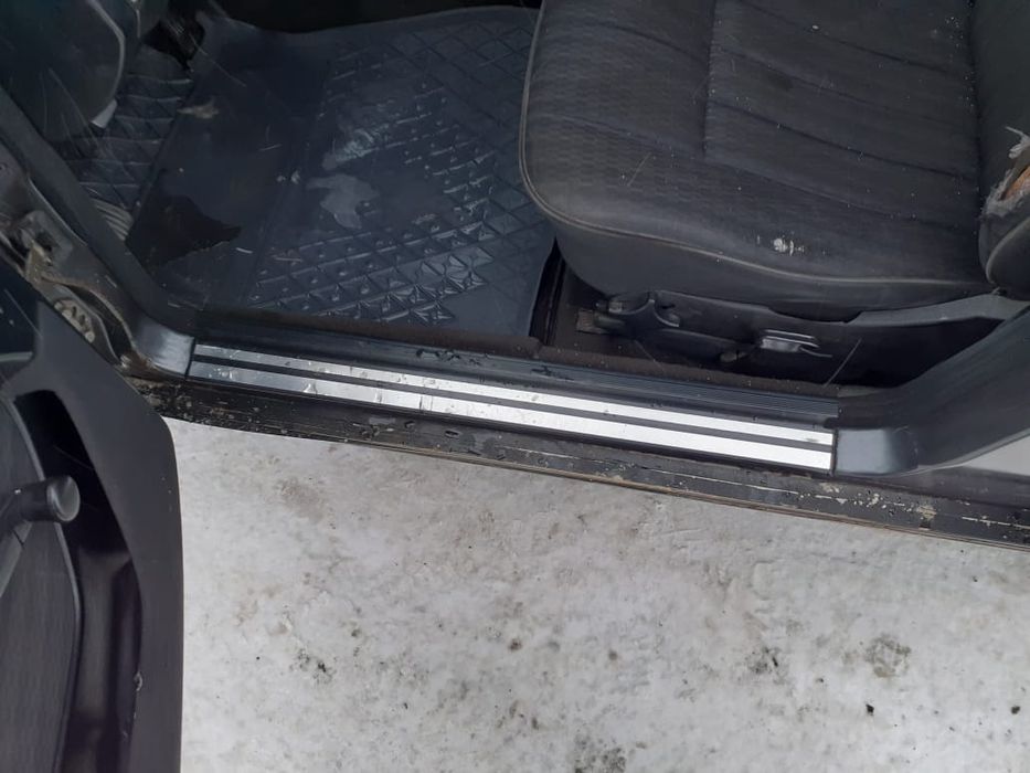 Продам машину мер 124