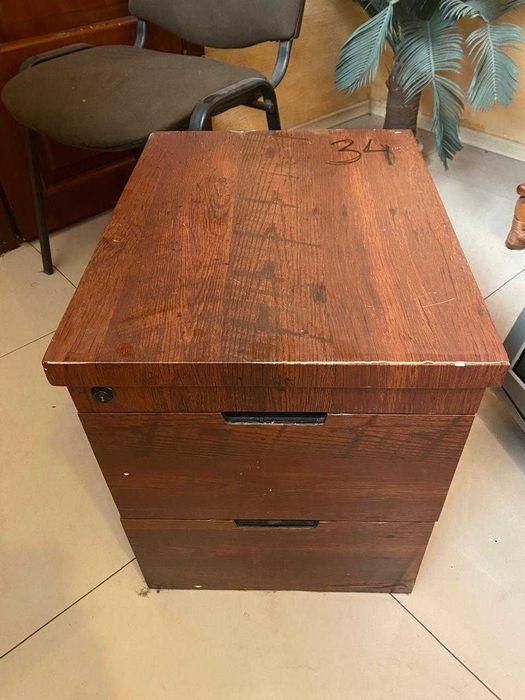 Витрины, шкафы, тумбы распродажа