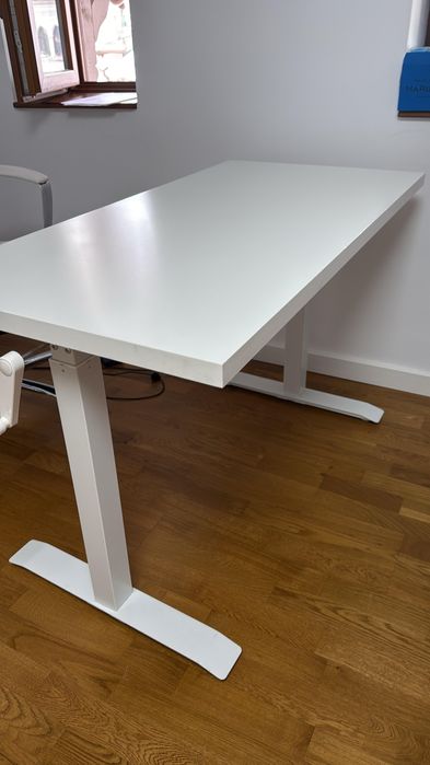 Birou reglabil pe înălțime (sit-stand) cu manivelă, alb