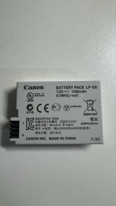 Продам canon 600D
