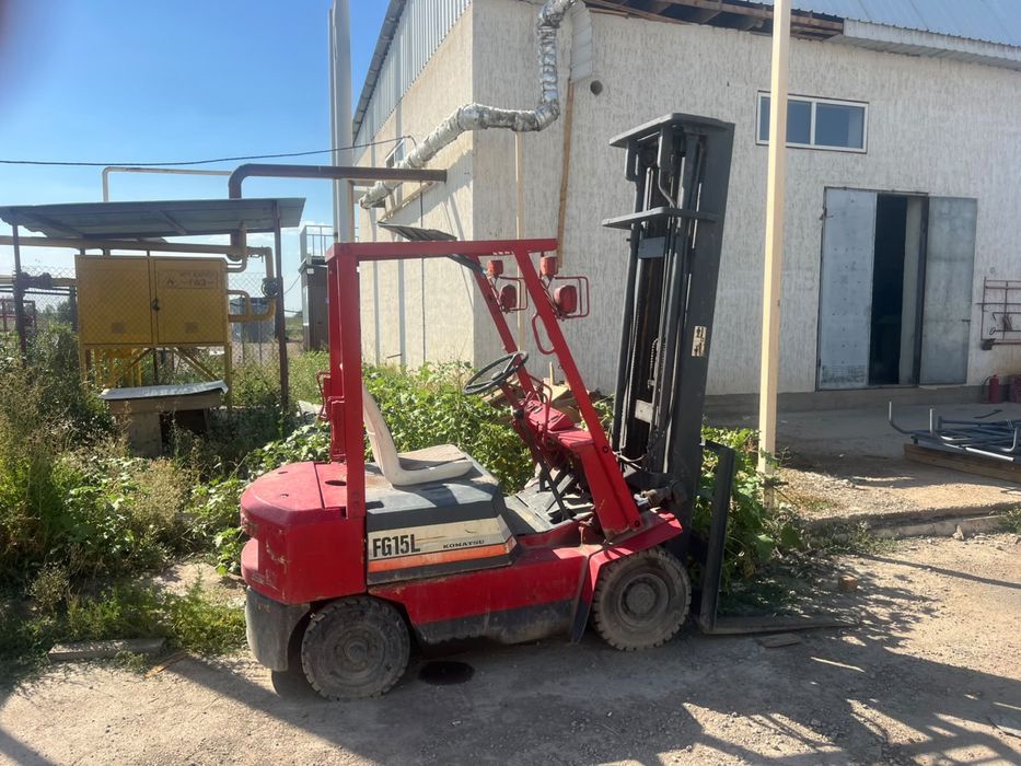 Кара японски komatsu