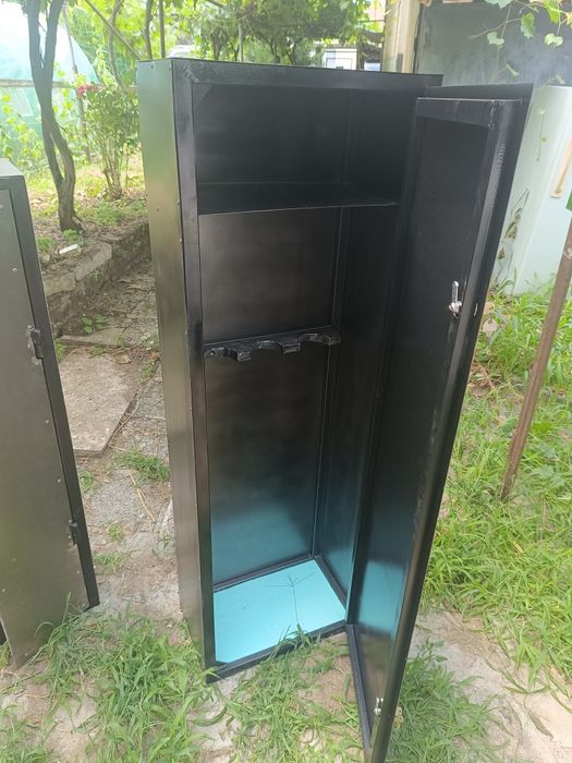 Каса за съхранение на ОРЪЖИЕ.