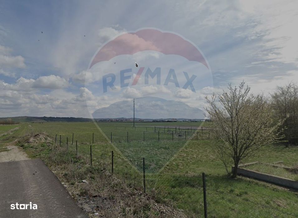 Teren intravilan, 2,900 mp Jucu de Sus, la asfalt