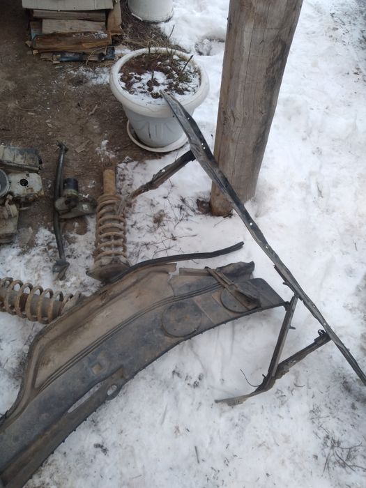 Запчасти вуди 100  2.3 селедка