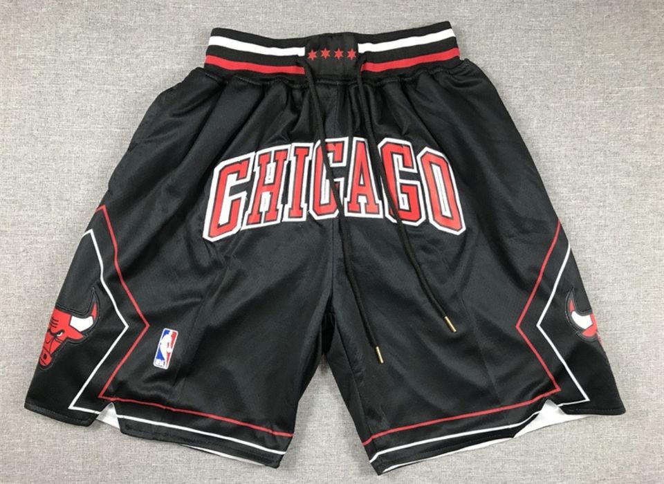 Pantaloni scurți de baschet