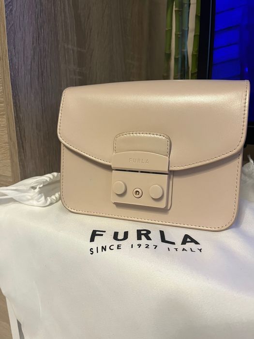 Чанта Furla нова
