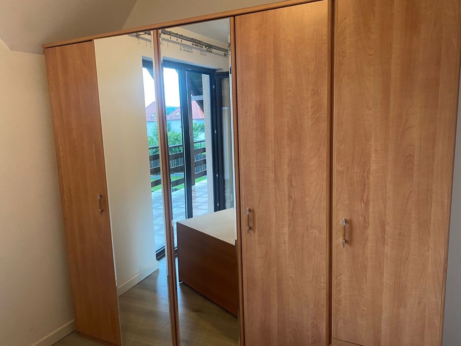 Dulap 5 usi, foarte spatios