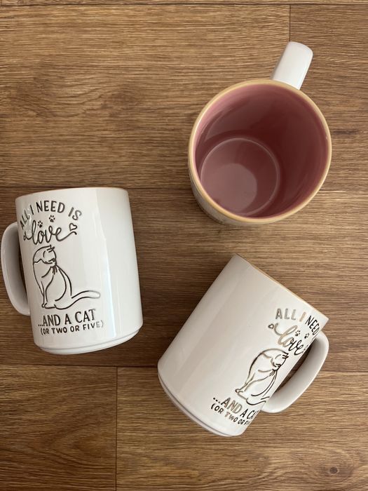 Кружки с кошками. Кружка с рисунком кошки.