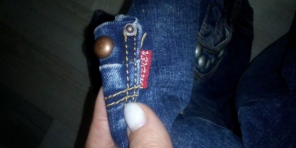 Джинсы с низкой посадкой 28 размер