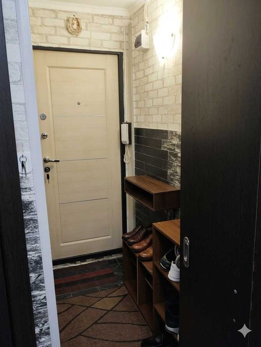 Продам 2-комнатную квартиру.