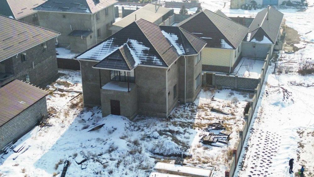 Продам 2-этажный добротный дом в микрорайоне Жастар-1 Акбота Империя