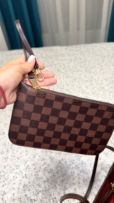 Geanta Louis Vuitton