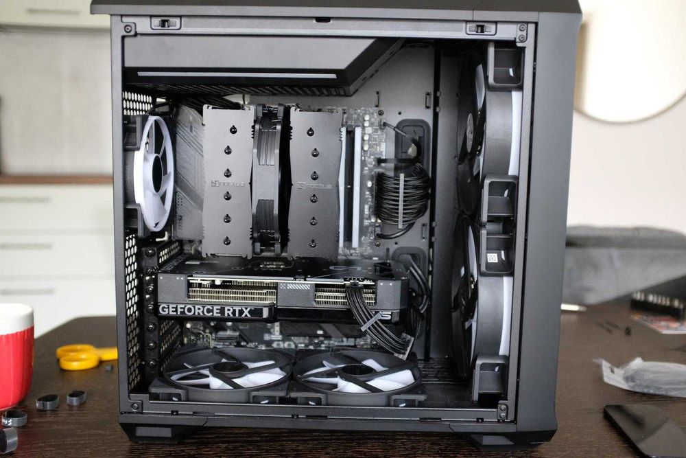 Fractal Design Torrent Compact TG Black