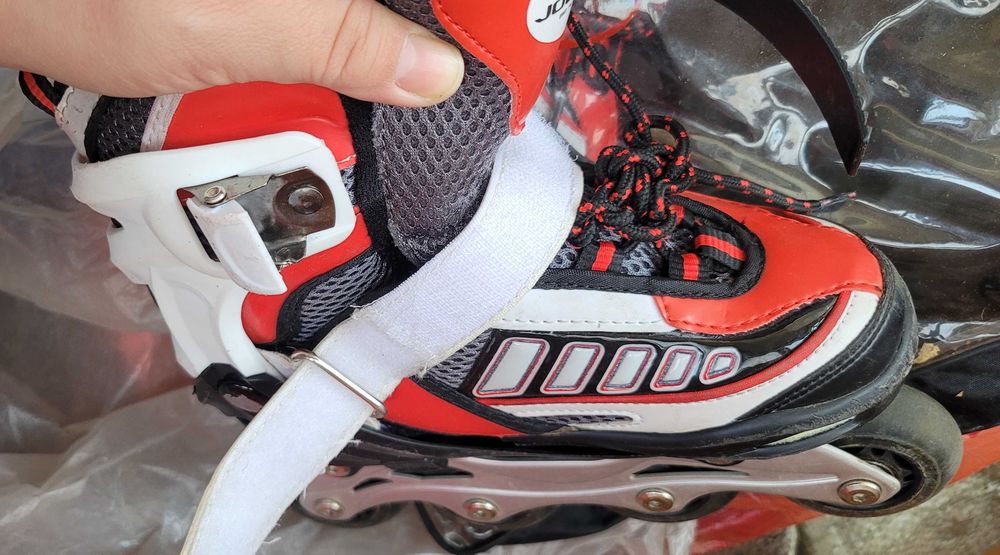 Ролики (коньки роликовые)