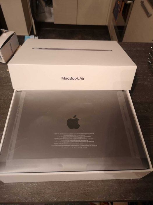 Лаптоп 13 MacBook Air Apple M1 chip