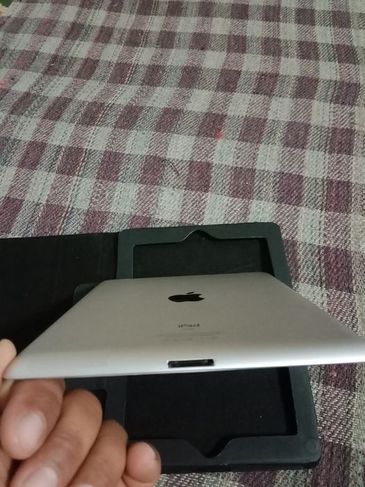 Ipad 2 64 gb 2 ta bor xolati zör