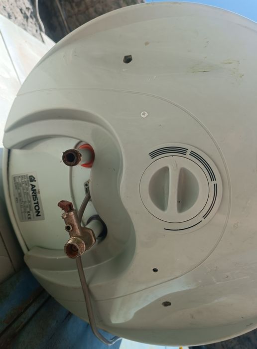 Продам Аристон в рабочем состоянии