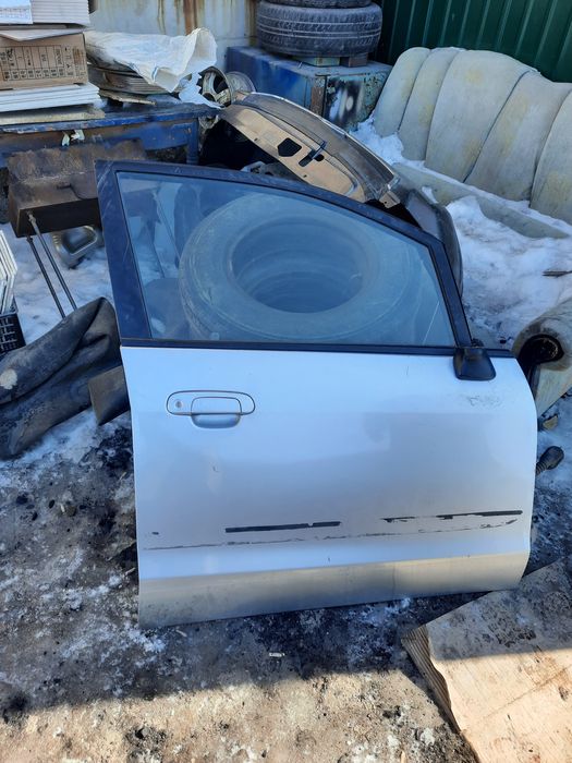 Двери мазда премаси