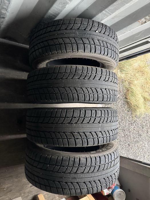 235/65/17 Triangle почти новые