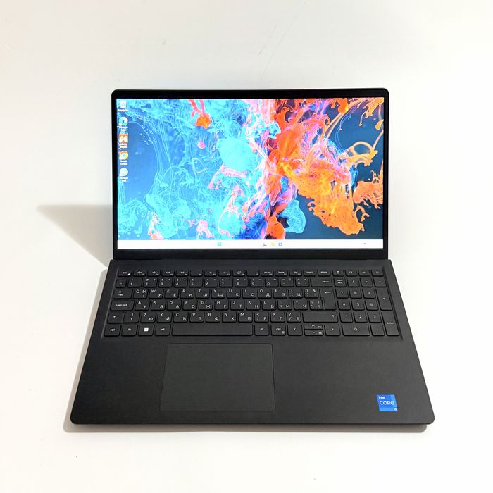 DELL Vostro 3530/15,6” IPS 120Hz/i5-1334U/16GB/512GB/Iris Xe