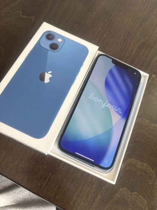 ПРОДАВАМ İphone 13