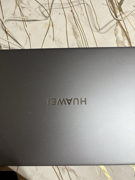 Продам ноутбук huawei matebook d16