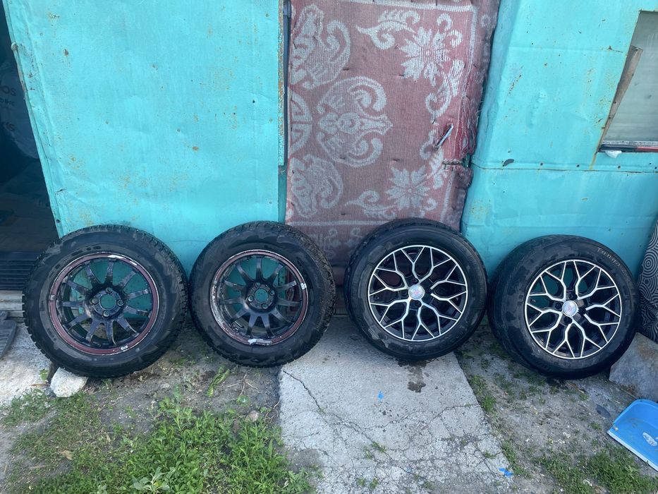 Титанки шины продаются