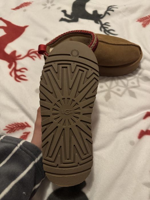 UGG uri tasman originale