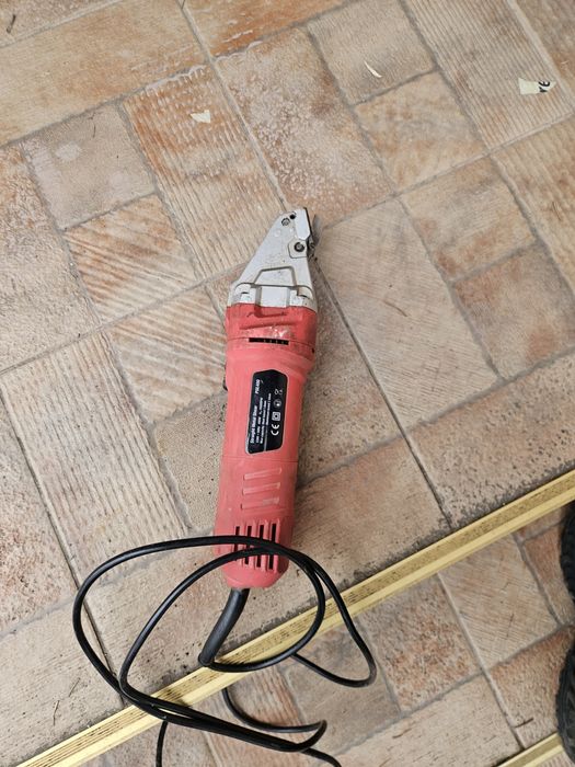 foarfeca electrica taiat tabla