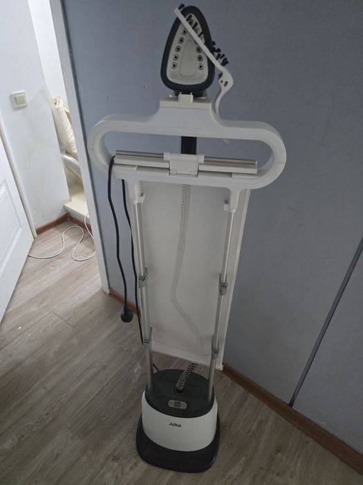 Продам утюг в хорошом состояние