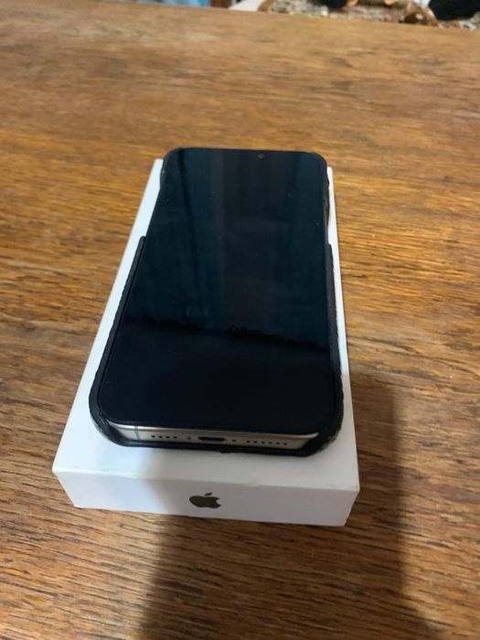 Iphone 15 pro max titan