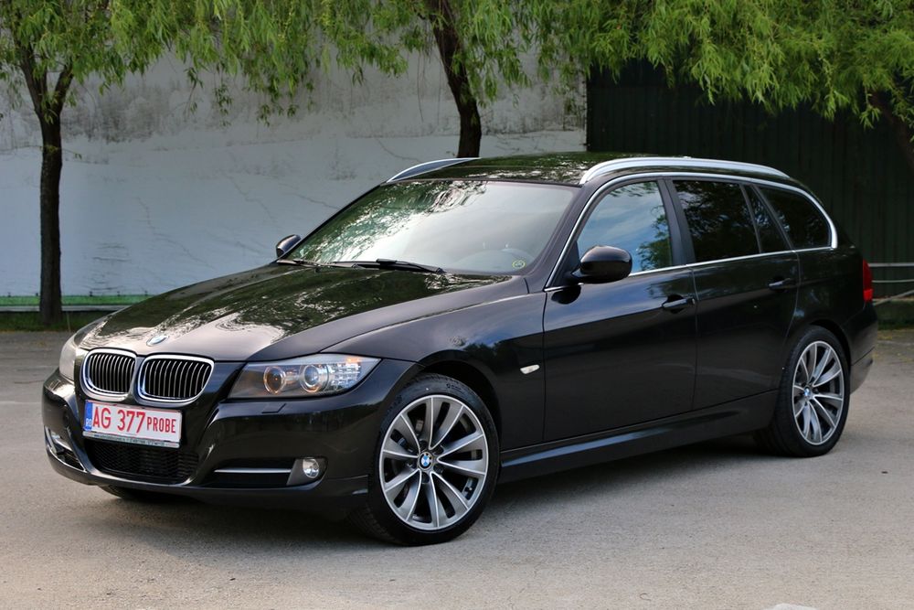 BMW 320d X-drive(4×4)Automat. 2012 Panoramic# Bi-Xenon   #Jante 18" # Navi Mare  #Scaune Sport Piele