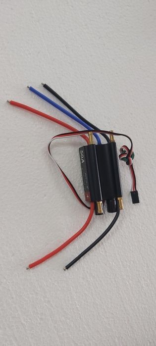 Esc 50a brushless racire pe apa Lipo 2-6s ubec inclus navomodel viteza
