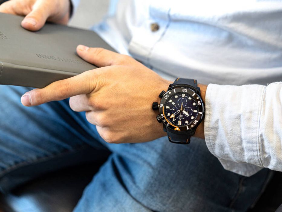 Edox Co-1 Chronoffshore Абсолютно Нов  в гаранция