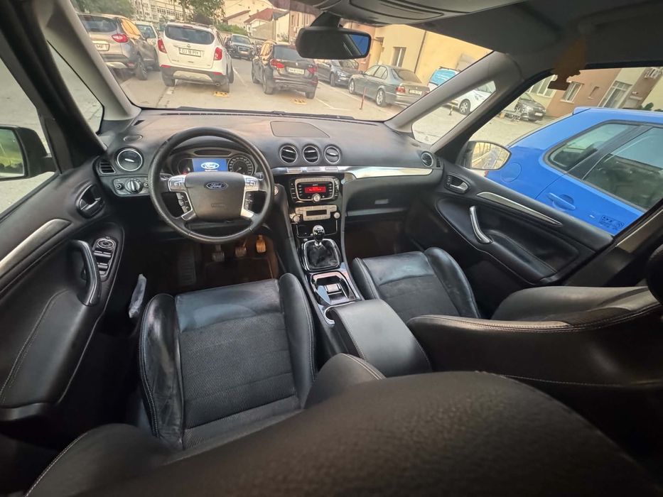 Ford galaxy 7 locuri