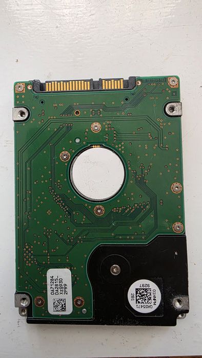 Harddisk Hdd Hitachi 2.5" 250gb 100%/87%