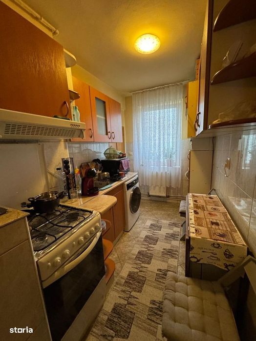 cv 199 Victoriei zona RFN Apartament cu 2 camere Decomandat !