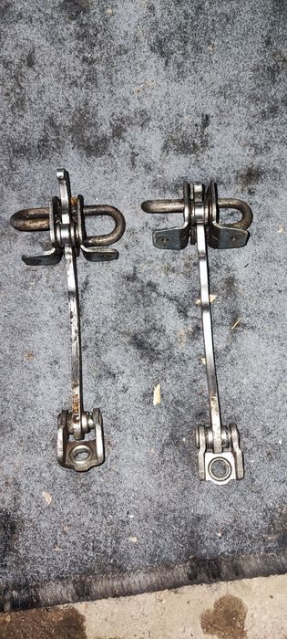 Предни ограничители за врати Опел астра г