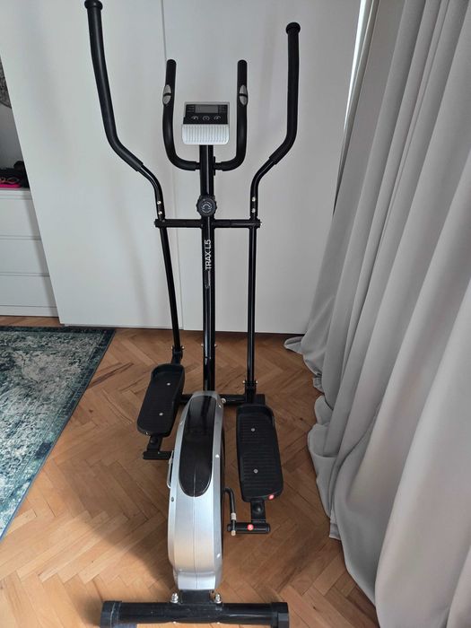 Продавам Кростренажор