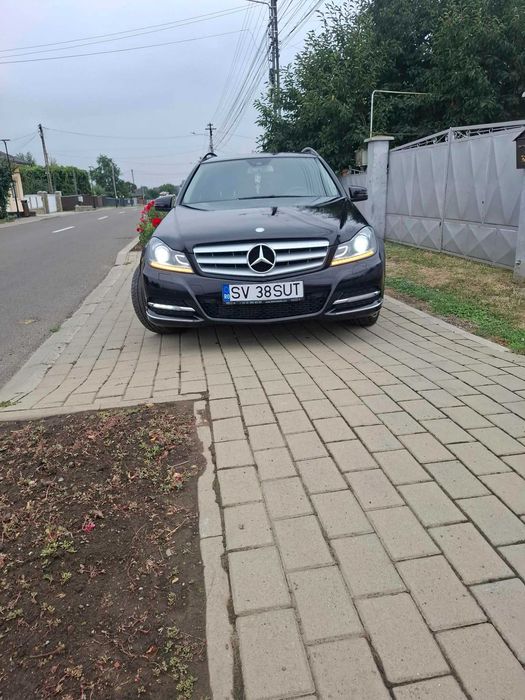 Vreau Mercedes C 180