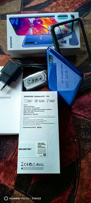 SAMSUNG GALAXY A70-Състояние като от магазина.Пълен комплекти