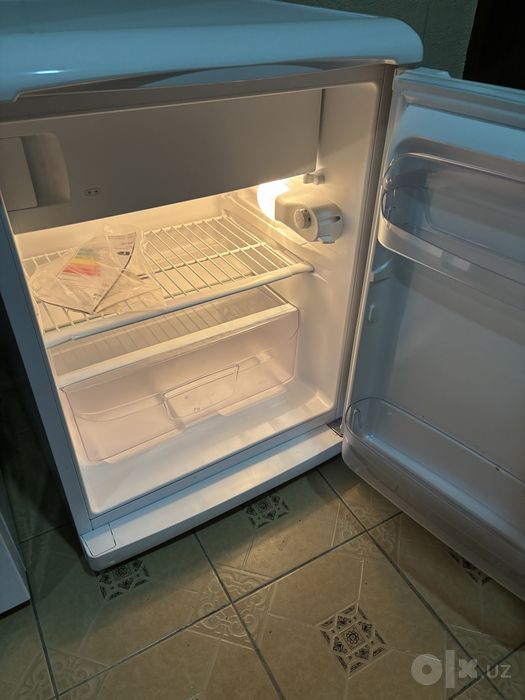 Мини-холодильник Indesit — как новый